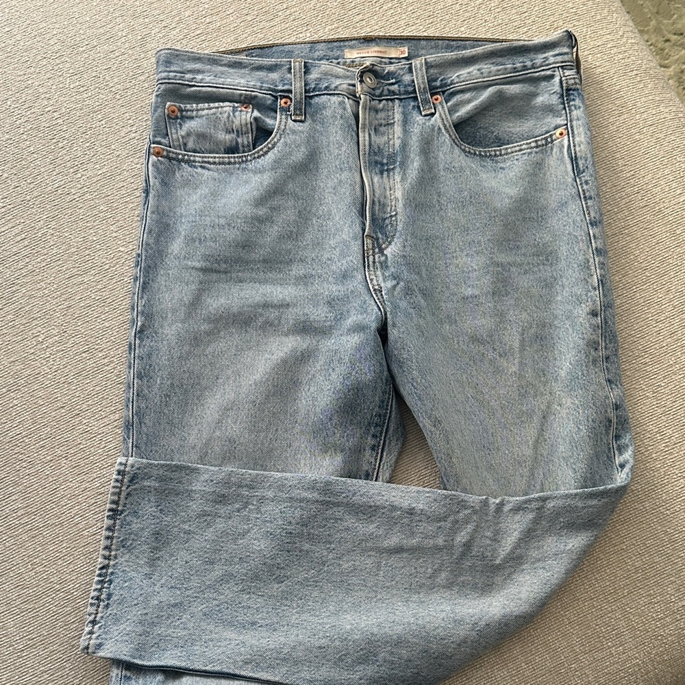 Levi’s Wedgie Straight
